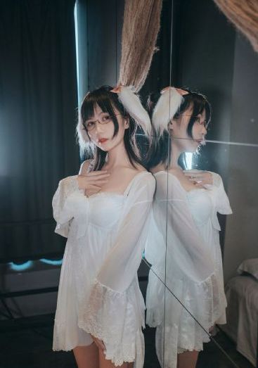 和绝伦上司出差被内谢2021年